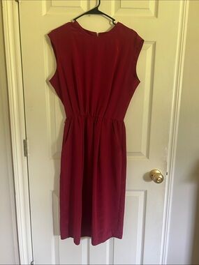 Women’s Sleeveless Red Midi Dress
